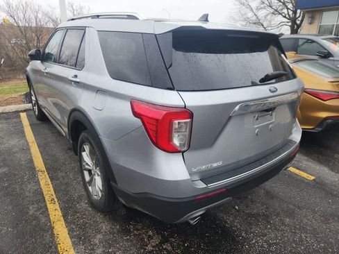 Used 2023 Ford Explorer Limited image 6