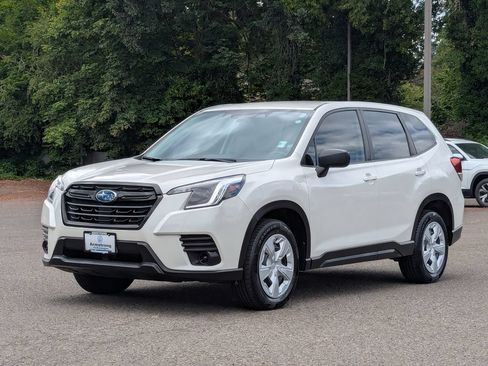 Used 2022 Subaru Forester AWD/4WD image 9