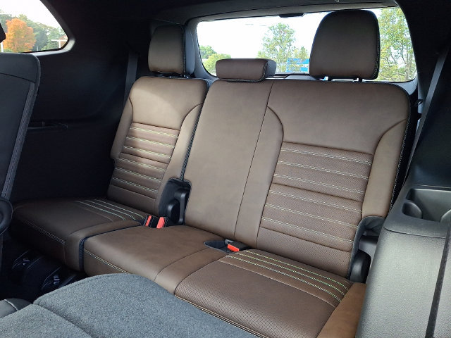Used 2026 GMC Acadia Denali Ultimate w/ LPO, Illumination Package AWD/4WD image 20