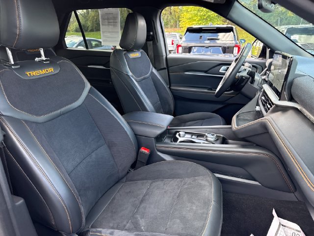 Used 2026 Ford Explorer Tremor w/ Tremor Convenience Package AWD/4WD image 13