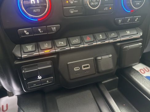 Used 2023 Chevrolet Silverado 3500 High Country w/ Safety Package II image 34