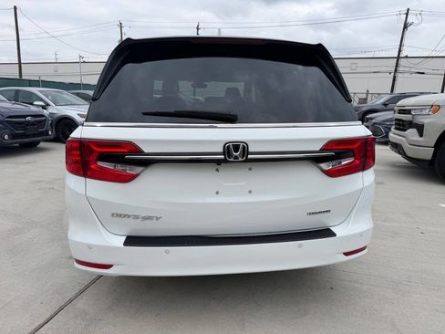 Used 2023 Honda Odyssey Touring image 5
