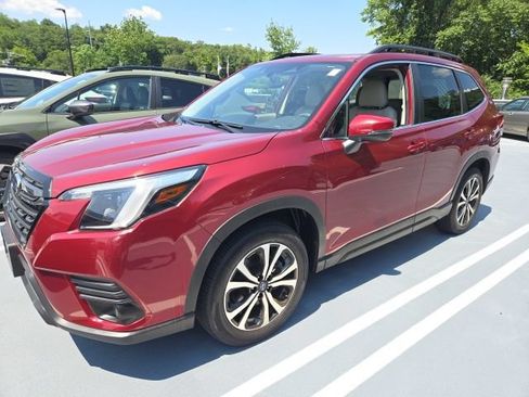 Used 2023 Subaru Forester Limited AWD/4WD image 17