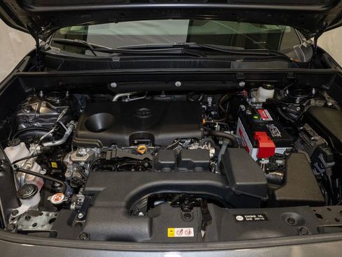 Used 2024 Toyota RAV4 XLE image 17