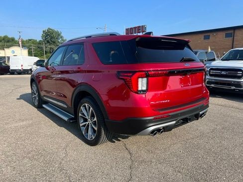 Certified 2025 Ford Explorer Platinum w/ Ultimate Package AWD/4WD image 4