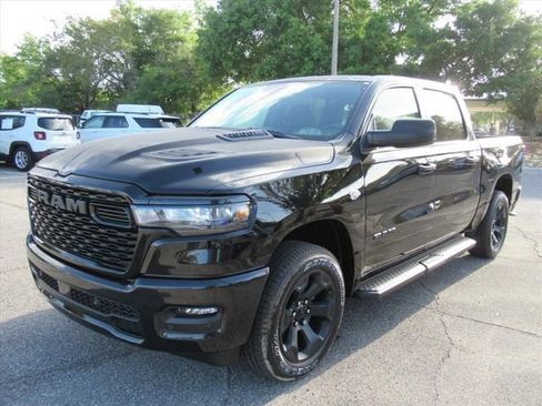 New 2026 RAM 1500 Express AWD/4WD image 3