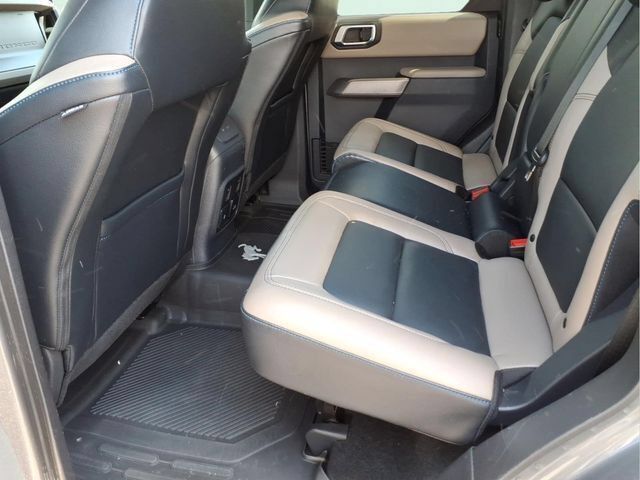 Used 2023 Ford Bronco Wildtrak AWD/4WD image 16