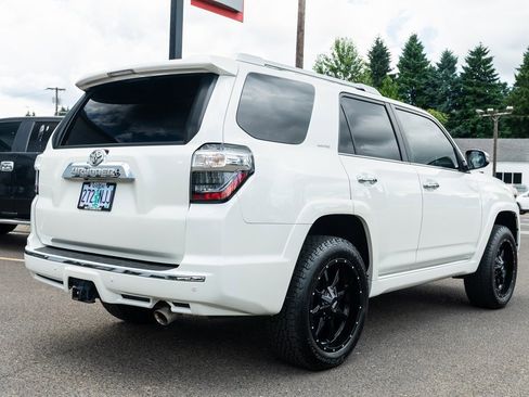 Used 2021 Toyota 4Runner Limited image 6