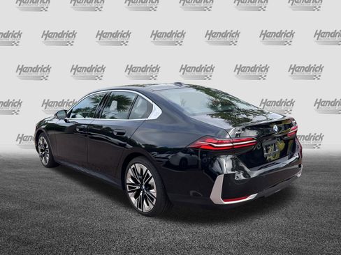 Used 2025 BMW 540i xDrive AWD/4WD image 8