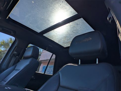 Used 2022 Chevrolet Tahoe High Country AWD/4WD image 21