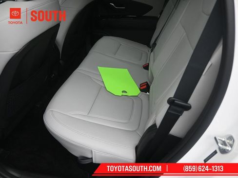 Used 2025 Hyundai Santa Cruz Limited AWD/4WD image 30