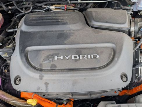 Used 2023 Chrysler Pacifica Touring-L image 52