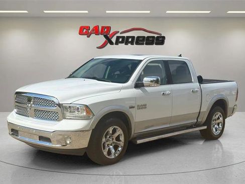Used 2014 RAM 1500 Laramie image 3