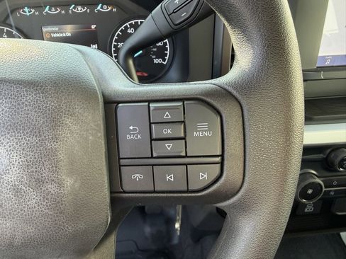 Used 2023 Ford F250 XL w/ XL Chrome Package image 22