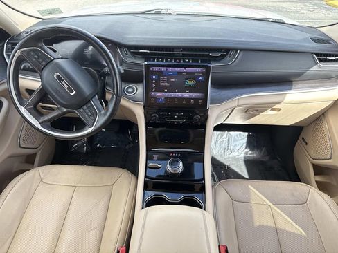 Used 2022 Jeep Grand Cherokee L Limited w/ Luxury Tech Group II AWD/4WD image 18