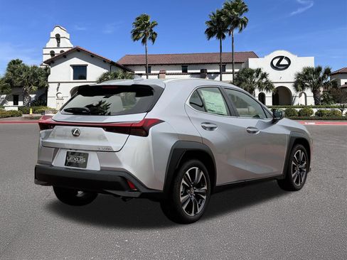 New 2026 Lexus UX 300h FWD image 2