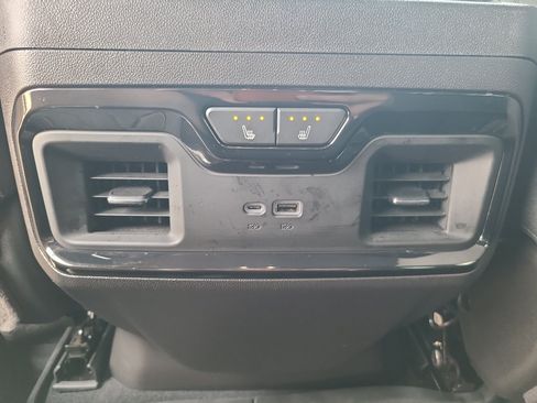 Used 2024 Chevrolet Silverado 1500 ZR2 w/ Technology Package AWD/4WD image 39
