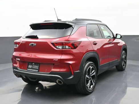 Used 2021 Chevrolet TrailBlazer RS w/ Sun and Liftgate Package image 3