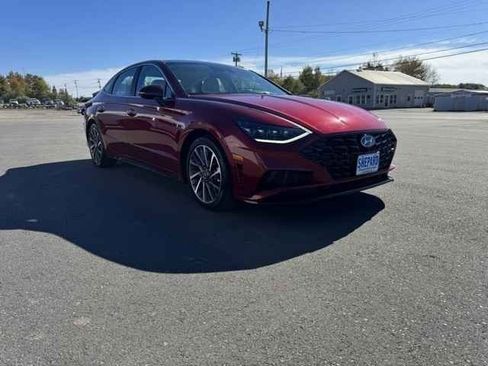 Used 2023 Hyundai Sonata Limited w/ Cargo Package image 3