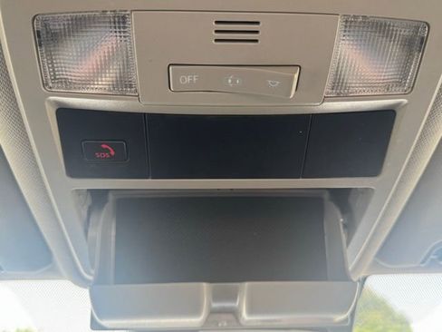 Used 2022 Toyota Tacoma SR image 38