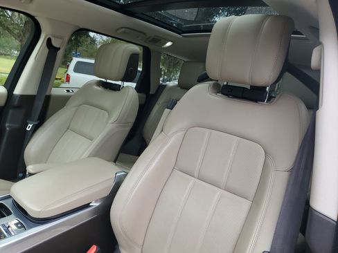 Used 2020 Land Rover Range Rover Sport HSE Dynamic image 17