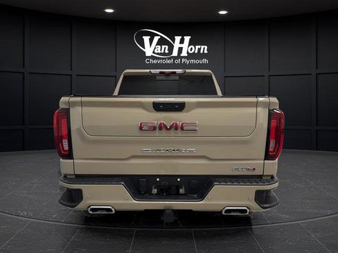 Used 2022 GMC Sierra 1500 AT4 w/ AT4 Premium Package image 4