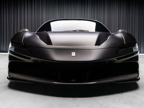 Used 2022 Ferrari SF90 Spider AWD/4WD image 24
