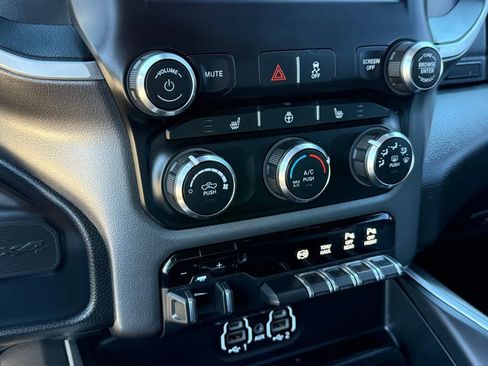 Used 2020 RAM 2500 Big Horn w/ Level 1 Equipment Group AWD/4WD image 23