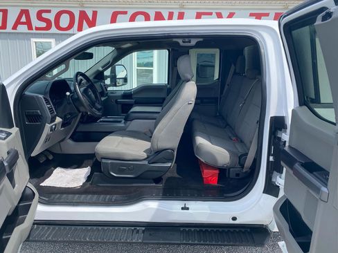 Used 2019 Ford F150 XLT w/ Equipment Group 301A Mid image 10