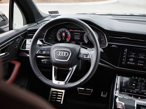 Certified 2023 Audi SQ7 Premium Plus w/ Black Optic Package AWD/4WD image 28