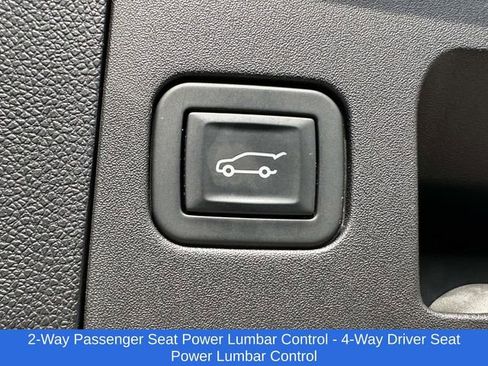 Used 2019 Cadillac XT4 Premium Luxury w/ Technology Package FWD image 24