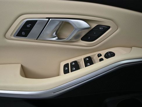 Used 2022 BMW 330i xDrive Sedan w/ Premium Package 2 image 8