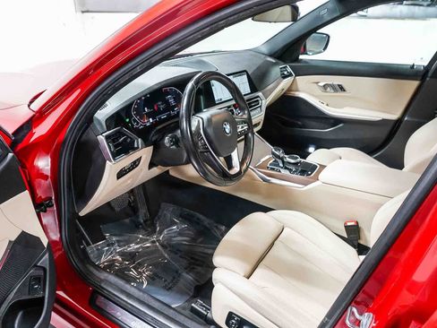 Used 2021 BMW 330i Sedan w/ Convenience Package RWD image 18