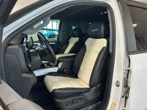 Used 2024 Chevrolet Silverado 2500 LT w/ Safety Package image 18