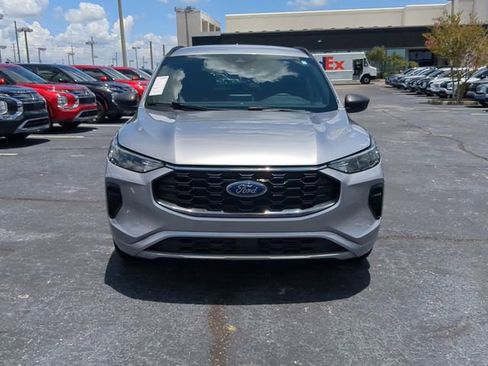 Used 2024 Ford Escape ST-Line FWD image 3