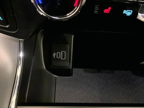 New 2025 Ford F150 XLT w/ Equipment Group 302A MID image 31