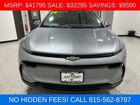 New 2026 Chevrolet Equinox EV LT image 28