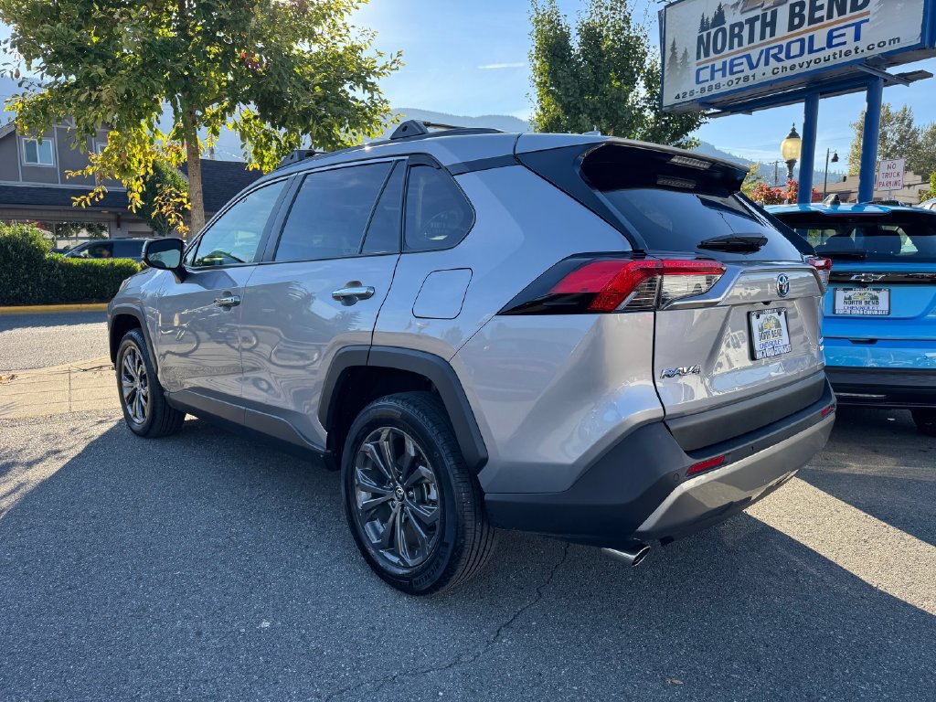 Used 2023 Toyota RAV4 Limited AWD/4WD image 3