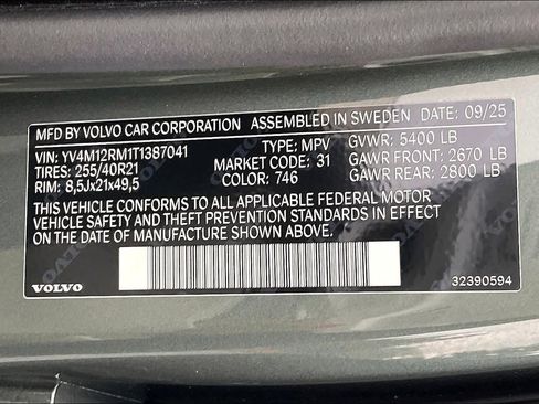 New 2026 Volvo XC60 B5 Ultra w/ Climate Package PRO image 35