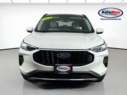 Used 2024 Ford Escape SE w/ PHEV Premium Package FWD image 7