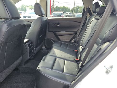 Used 2023 Nissan Rogue SL w/ SL Premium Package FWD image 4