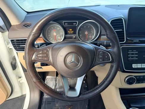 Used 2017 Mercedes-Benz GLS 450 4MATIC image 19
