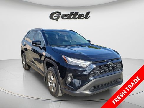 Used 2024 Toyota RAV4 XLE w/ Convenience Package FWD image 3