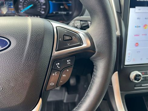 Used 2024 Ford Edge SEL w/ Convenience Package image 37