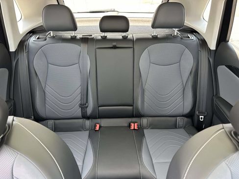 New 2026 Volkswagen Tiguan SE FWD image 14