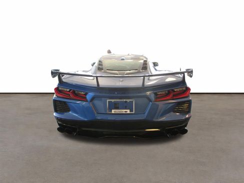 Used 2023 Chevrolet Corvette Stingray Premium Cpe w/ 3LT RWD image 3