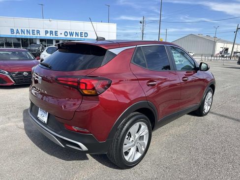 Used 2024 Buick Encore GX Preferred FWD image 8