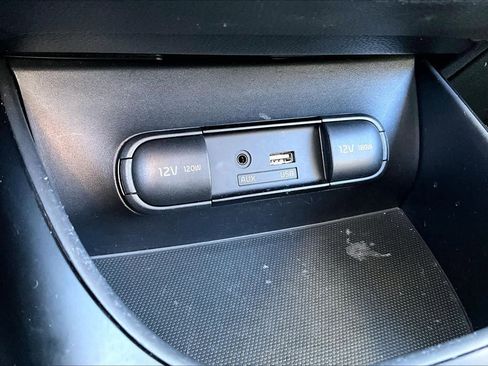 Used 2018 Kia Soul + image 34