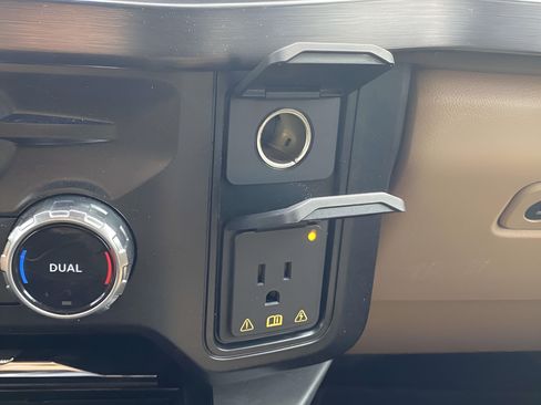 Used 2026 Ford F350 Lariat RWD image 30