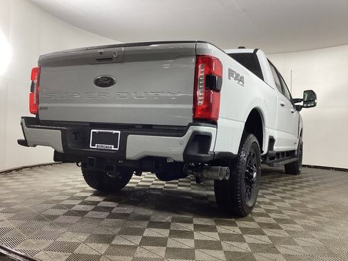 New 2026 Ford F250 Lariat w/ Black Appearance Package AWD/4WD image 2